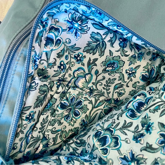 Vera Bradley 🩵 Cotton Sling Backpack - Picture 6 of 9